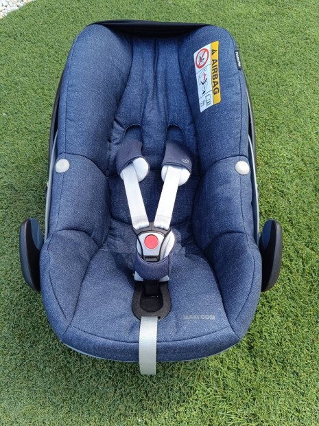 Maxi Cosi Pebble Plus babahordoz+Familyfix3 bzistalp