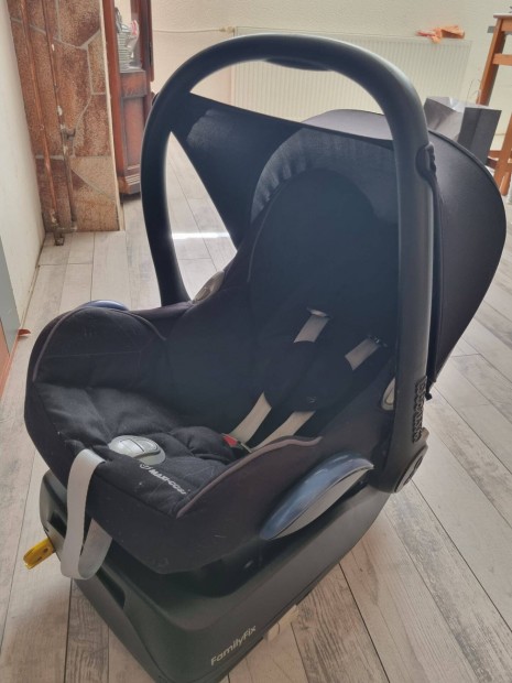 Maxi Cosi babahordoz Isofix llomssal