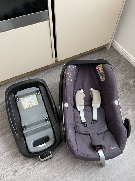 Maxi-Cosi babahordoz + Familyfix isofix talp