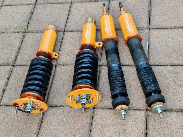 Maxpeedingrods állítható lengéscsillapíto BMW E90 hez