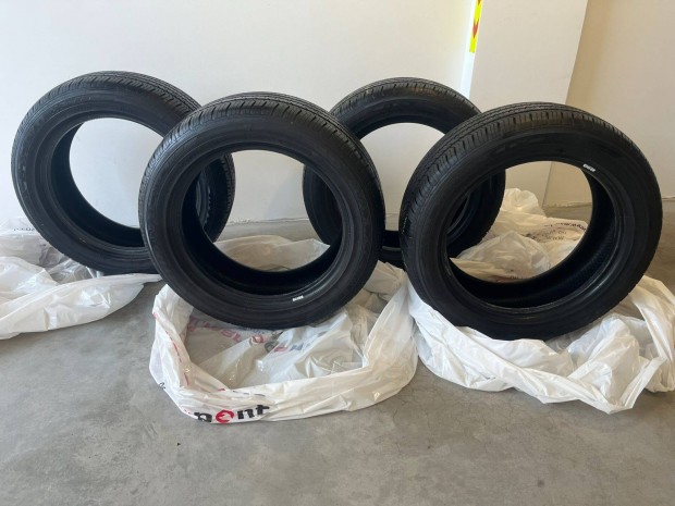Maxxis Bravo HP M3 nyári gumiabroncs (4 db) 215/55 R17 94V