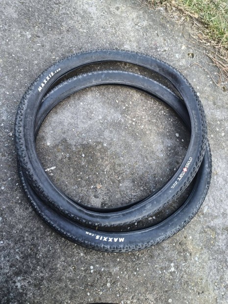 Maxxis Cross Mark gumik 26x2,1