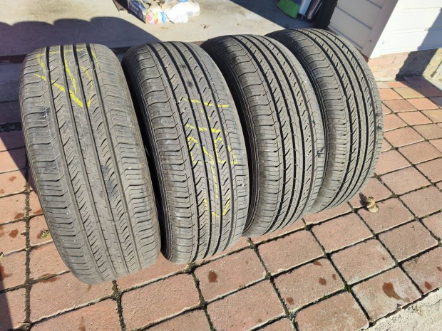 Maxxis M3 Bravo HP M/S 215/55R17 autógumi 4 db eladó