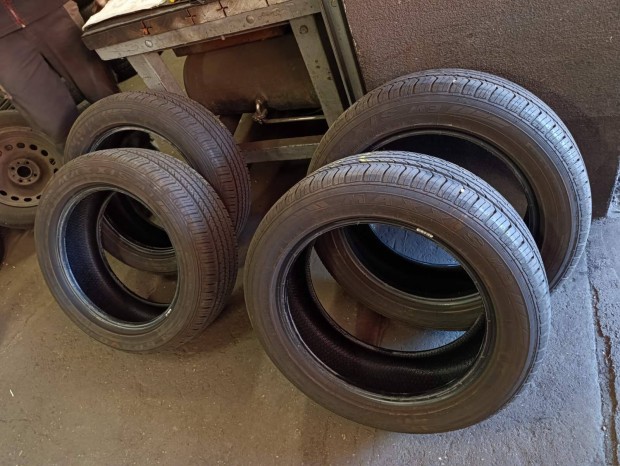 Maxxis M3 Bravo ny�ri gumi szett