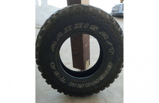Maxxis M/T gumiabroncs