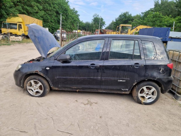 Mazda2-es bontott alkatrszei elad!