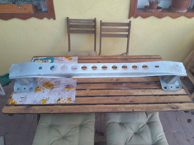 Mazda2 l�kh�r�t�