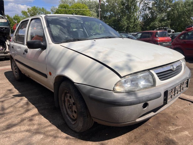 Mazda 121 (1998) 1.3i VK50 Alkatrészek #M2590