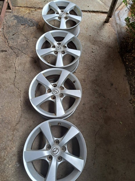 Mazda 16" felni garnitúra eladó!