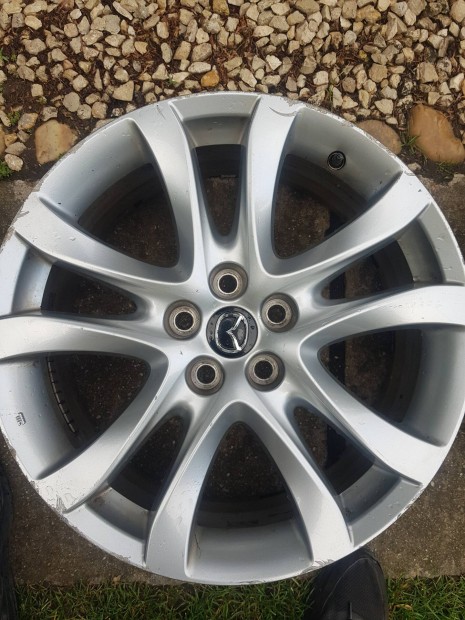 Mazda 19 es gyári felni