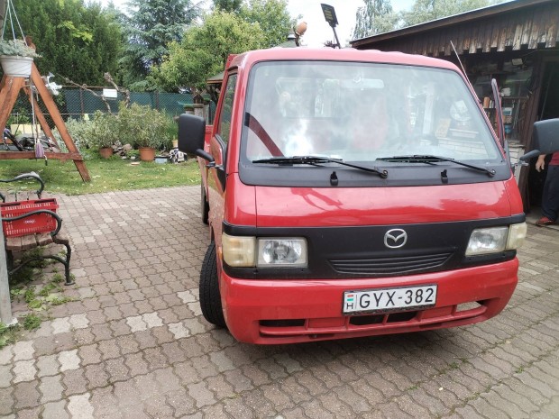 Mazda 2200 elad 