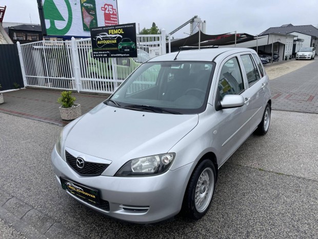 Mazda 2 1.2 Base ABS Megkímélt! Szervízkönyv!