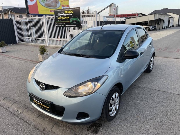 Mazda 2 1.3 CE Sz.knyv! Megkmlt!