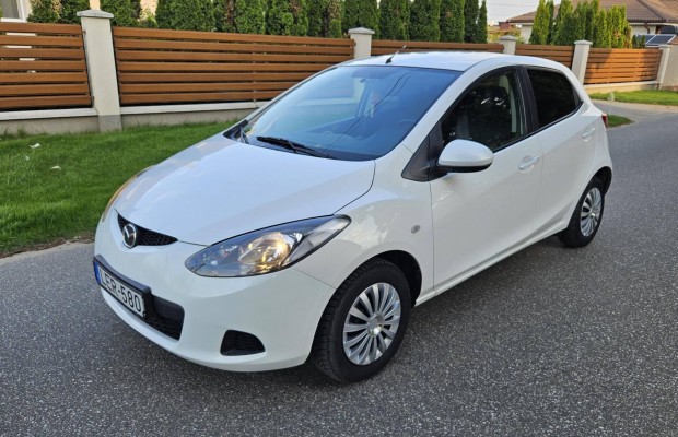 Mazda 2 1.3 TE.