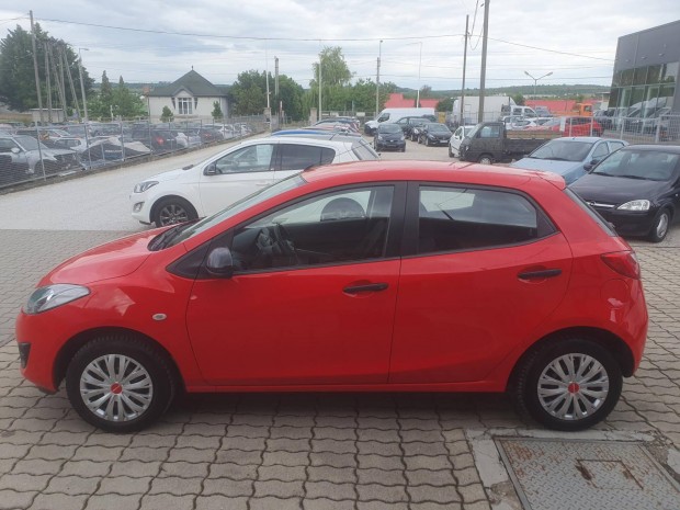 Mazda 2 1.3i CE Plus 147000km klima 1tulaj