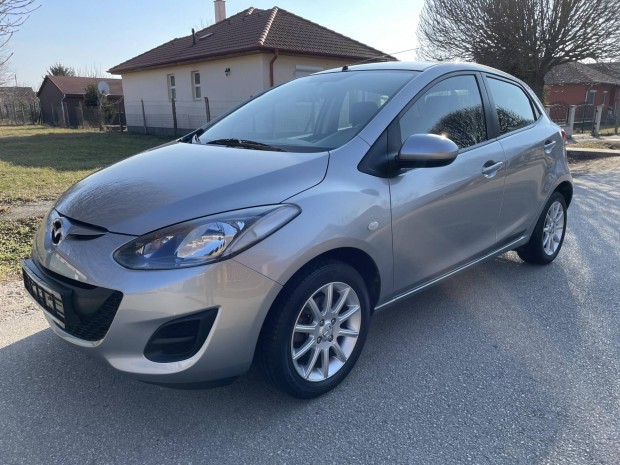 Mazda 2 1.3i CE Plus Garantlt km!