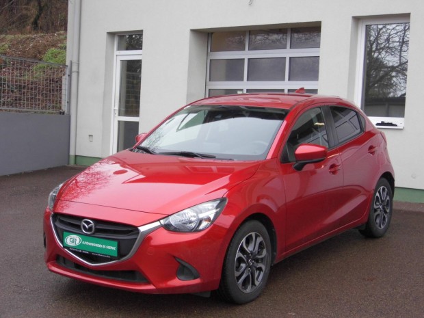 Mazda 2 1.5 Takumi Szervizknyv-Navigci-Tempo...