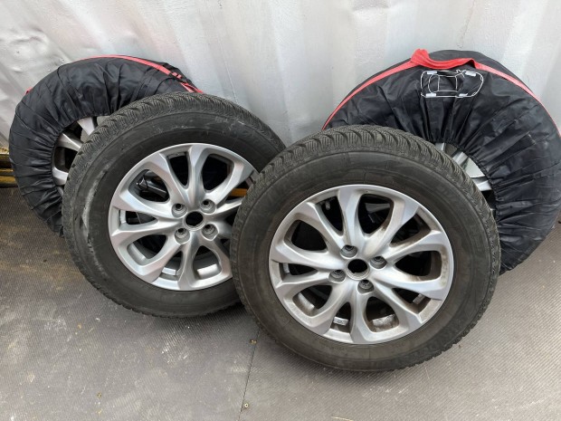 Mazda 2 Bridgestone tligumi kszlet alufelnikkel