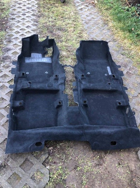 Mazda 2 (De) padlsznyeg, utastr sznyeg, padlkrpit