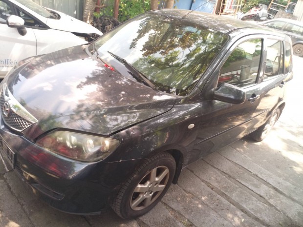 Mazda 2. bontás, gyújtás, motorvezérlő, injektor, trafó