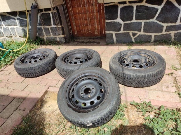 Mazda 2 fy, Ford Fiesta tli gumiabroncs,felnin