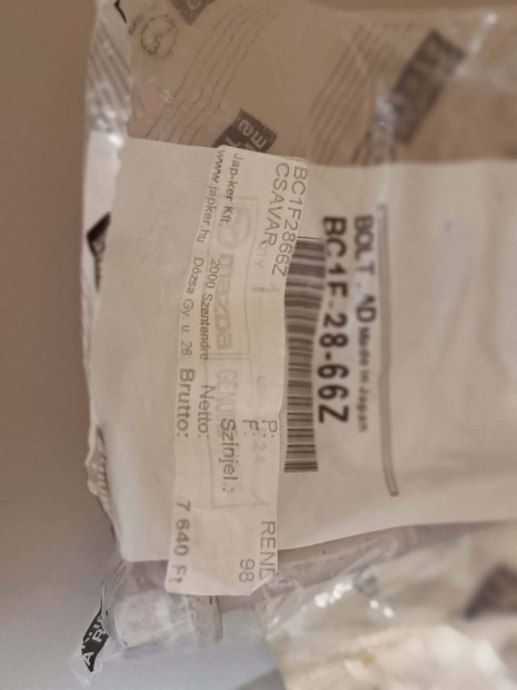 Mazda 323F (1999) h�ts� fut�m� excenter �ll�t�csavar