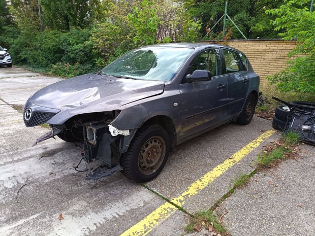 Mazda 3 1.4i minden alkatrsze