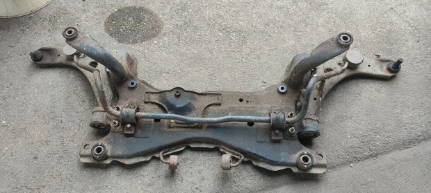 Mazda 3 2006 bölcső, lengőkarok