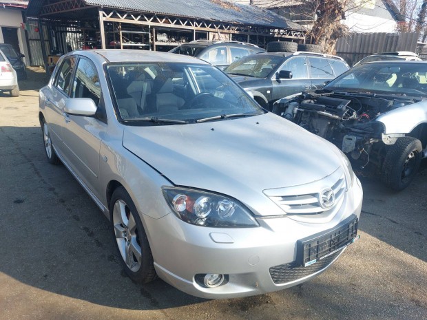 Mazda 3 2.0 Sport GT Karosszria elemei