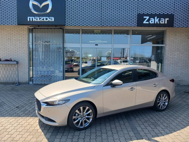 Mazda 3 2.5 e-Skyactiv Centre-Line 140le 6MT KÉ...