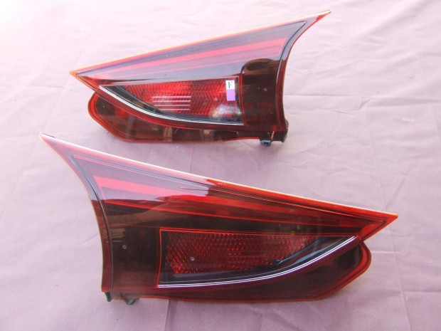 Mazda 3 BM h�ts� l�mpa 2014-t�l ledes