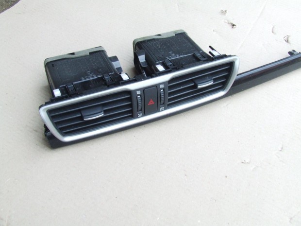 Mazda 3 Bm szell�z� r�cs m�szarfal bet�t 2014 t�l