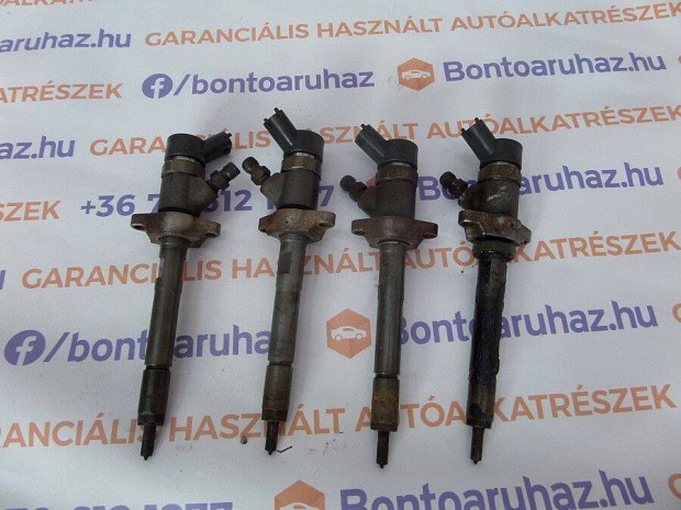 Mazda 3 Eladó bontott gyári 1.6 dízel 109 LE 4 db porlasztó szám vége: