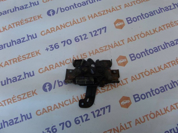 Mazda 3 Eladó bontott gyári motorháztető nyitó, géptető nyitó