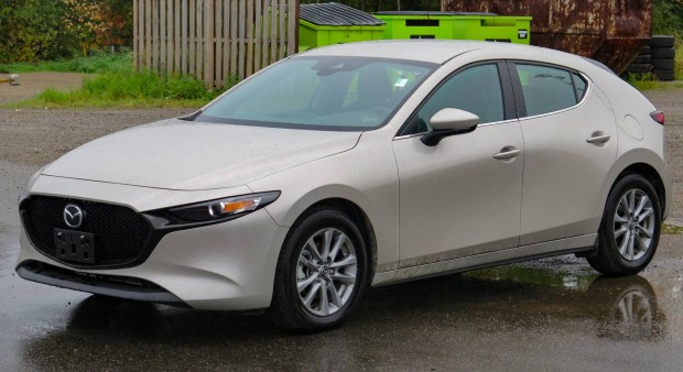 Mazda 3 Hatchback 2.5 e-Skyactiv Prime-Line NAV...