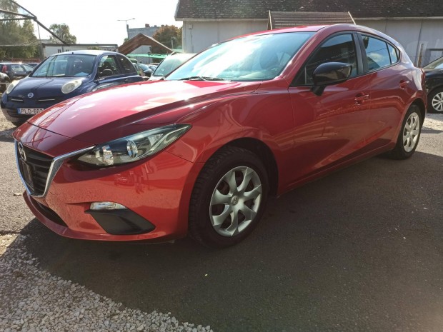 Mazda 3 Sport 1.5 Challenge 103.000 Garrantlt KM