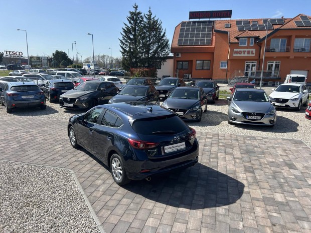 Mazda 3 Sport 2.0 Challenge Atraction.Navigáció...