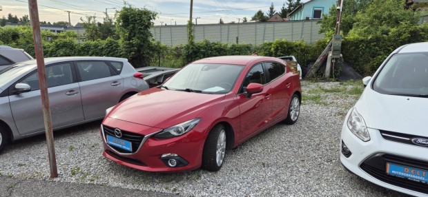 Mazda 3 Sport 2.2 D Revolution Vgig vezetett s...