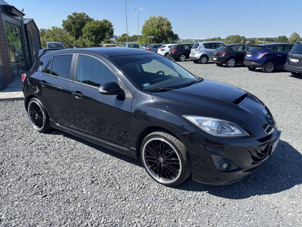 Mazda 3 Sport 2.3 MPS Navi Újkora óta nyomon kö...