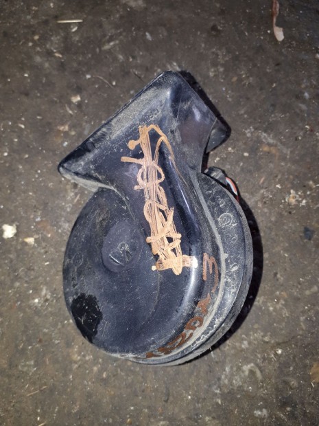 Mazda 3 -09 Duda / K�rt