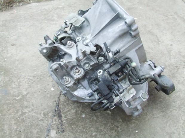 Mazda 3 bm / bn 2.2 dizel skyaktiv d6040 váltó