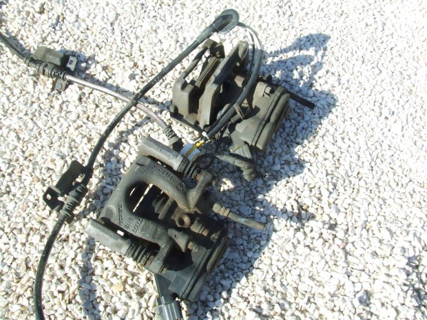 Mazda 3 bm / bn h�ts� f�knyereg elektromos k�zif�kes 2017 es