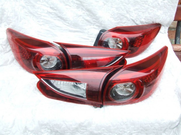 Mazda 3 bm / bn hátsó led lámpa 2013-tól 2018 ig