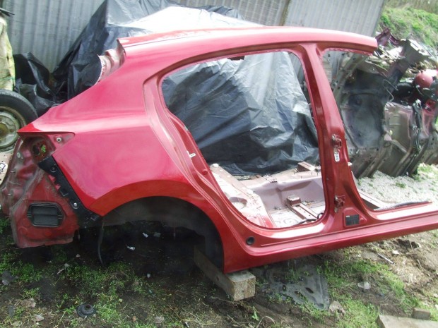 Mazda 3 bm / bn jobb hátsó sárvédő negyed 2013-2018 ig