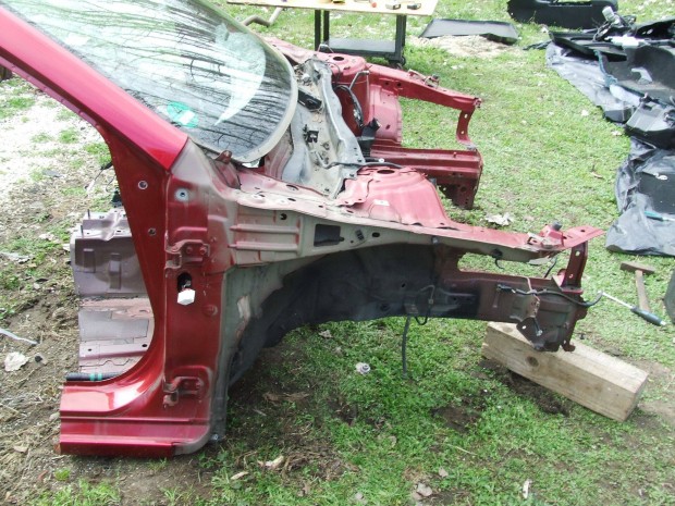 Mazda 3 bm /bn első negyed nyúlvány