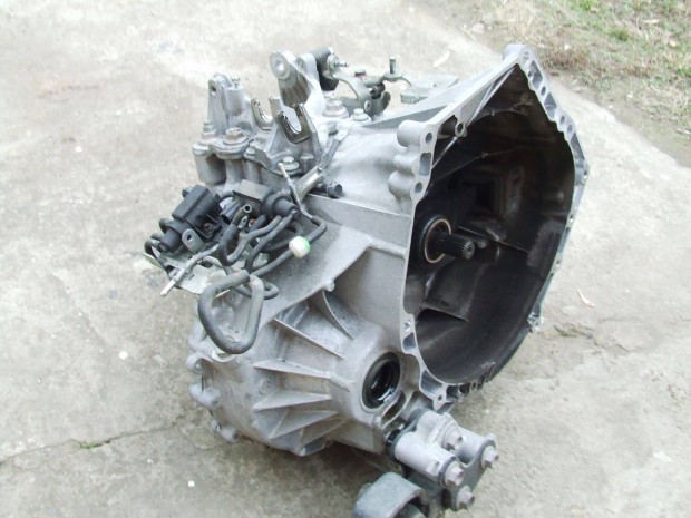 Mazda 3 bm vlt 2.2 dizel skyaktiv kzi 6 os d6040