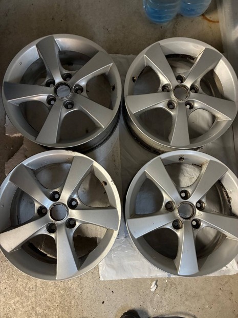 Mazda 3 gy�ri alufelni.16", 5x114.3 6.5x16 et50