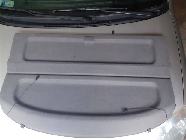 Mazda 3 kalaptartó