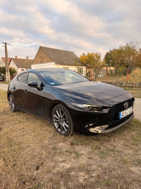 Mazda 3 skyactivg 2.0 benzin