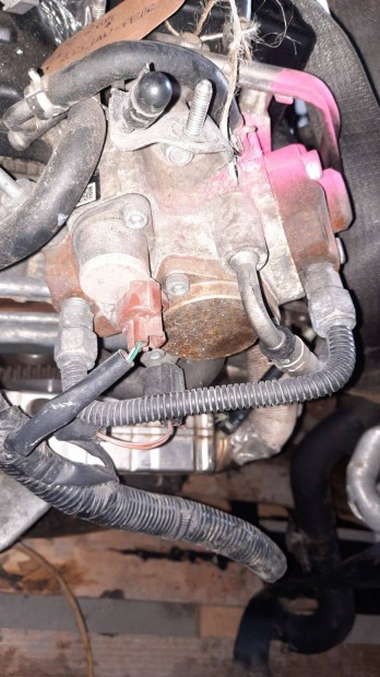 Mazda 6 2,2 Nagynyoms szivatty R2AA13800